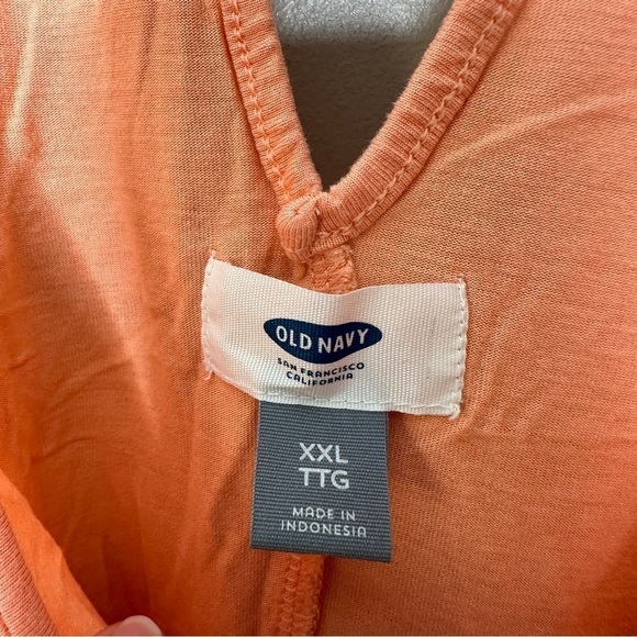 Old navy racer back strappy tank top - Picture 3 of 5